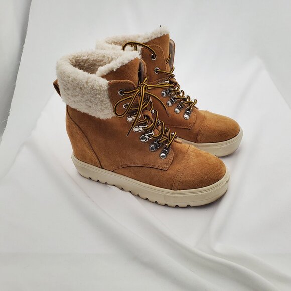 Tan Faux Suede Shearling Hiker Wedge Bootie Size 6 - Picture 1 of 10